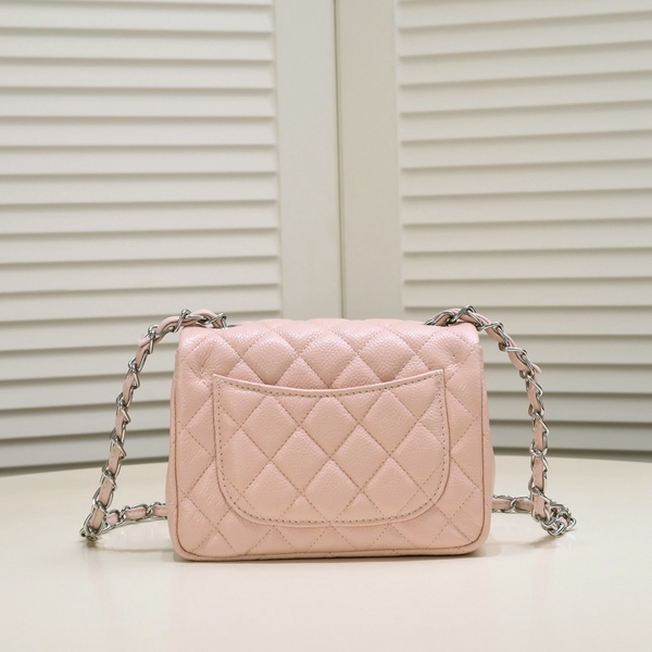 シャネルバッグ側面デザイン